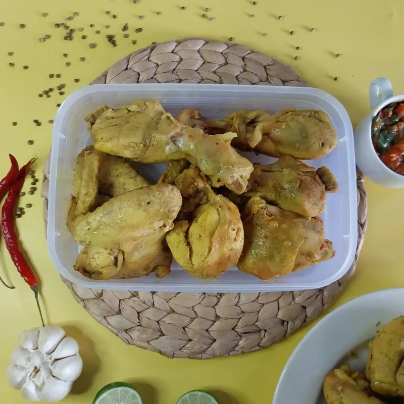 Ayam Marinasi